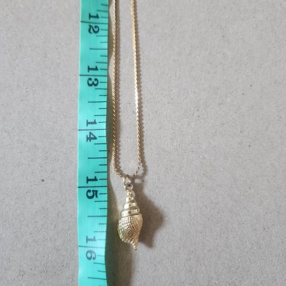 29" Gold Tone Shell Pendant Necklace Artisan Fashion NWT Tony Alexander Jewelry - Picture 2 of 3